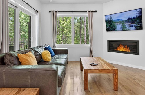 Orford House | The Mountain Tree Orford | Ski Hiking Beaches