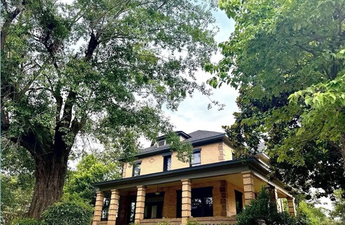 Mount Pleasant House | The Native Suite w/Private Full Bath