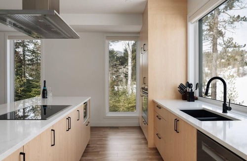Saint Come Ski Chalet | The Nordet : Mountain Views, Spa & Summer Hiking
