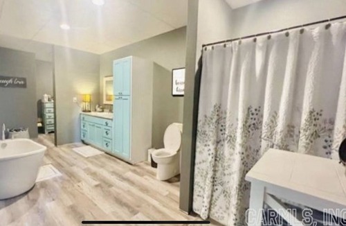 Black Rock Apartment | The old schoolhouse apartment