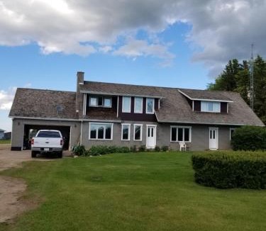 Debden House | The Ranch Highway 55