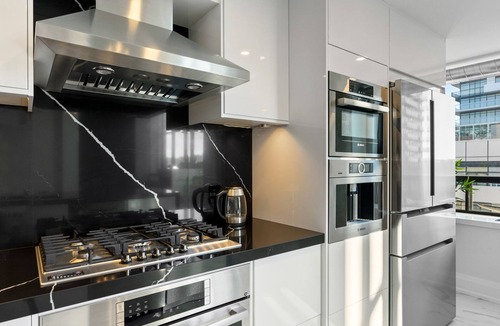 Humber Bay Condo | The Refinery at Warehouse Lofts