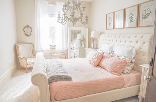 Coboconk House | The Saucy Willow Inn and Cottages