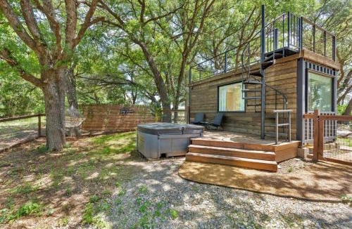 Dennis House | The Tiny 'Tainer - Tiny Container Home w. Hot Tub!