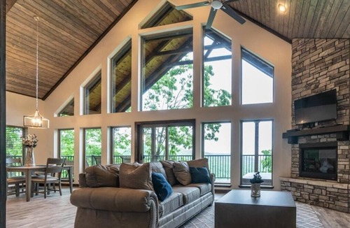Ponca Cabin | The Wanderlust Cabin