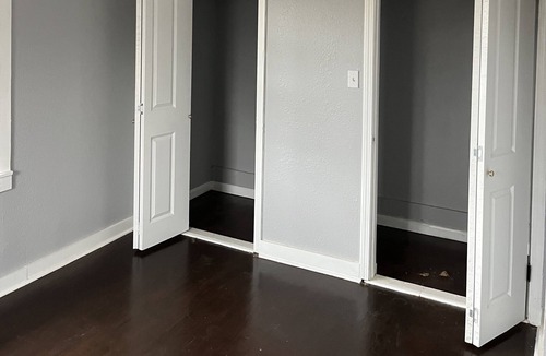 North Little Rock House | The white Cozy house with WiFi and AC in peaceful heart of North Little Rock
