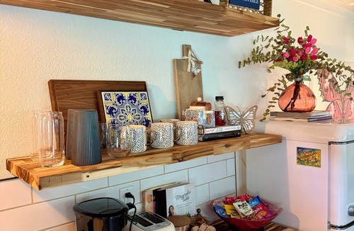 Eureka Springs Apartment | The Wing - luxurious king suite tiny studio home!