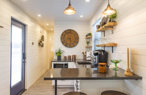Waco House | "The Woods" Container | Pickleball | Rooftop Patio