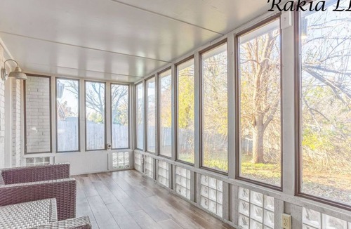 Edmond House | This house is a 3 bedroom(s), 2 bathrooms, located in Edmond, OK.