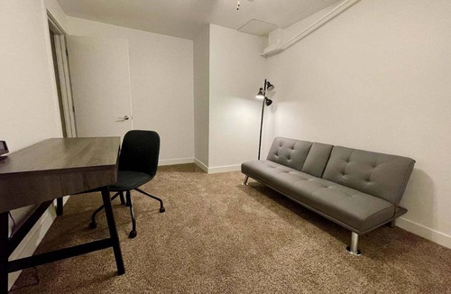 Downtown Omaha Apartment | This serviced apartment is a 2 bedroom(s), 2 bathrooms, located in Omaha, NE.