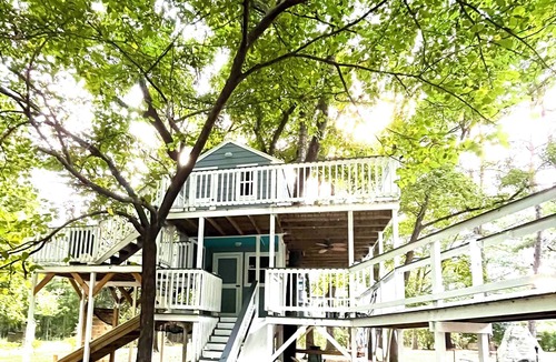 South Carolina Lowcountry Cottage | Three Story Treehouse Cottage Near Beach