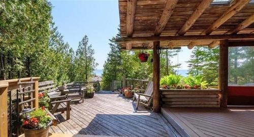 Lion's Head House | Timber Shores Rustic Waterfront Log Cabin