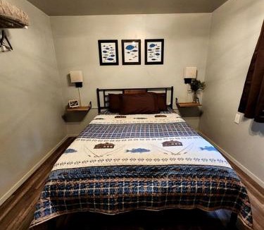 Bear Creek House | Tiny Cabin Perfect for Two in Seward, Alaska