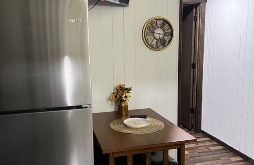 Wichita Falls Cabin | Tiny Home 1 bedroom/1 bath