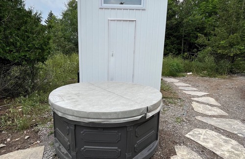Trent Lakes Cabin | Tiny House on 52 Acre Property