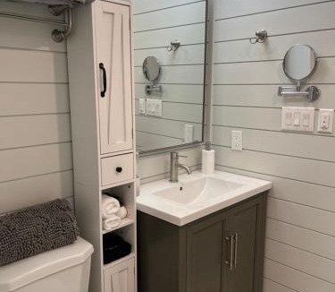 Northern Bruce Peninsula Bed & Breakfast | Tobermory Tides bed and breakfast
