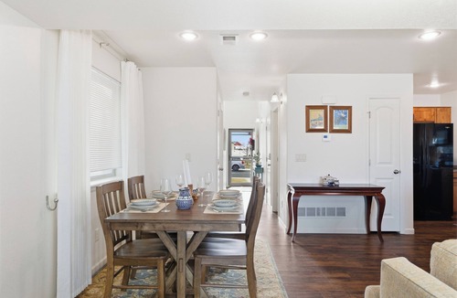Cheyenne House | Tranquil Family Retreat-15 min to Frontier Days Fairgrounds -Dog Friendly