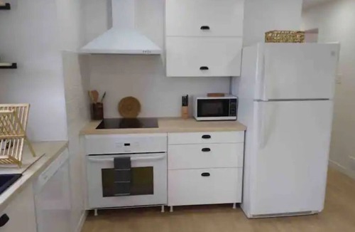 Merritton Apartment | TRANQUIL HIDEAWAY