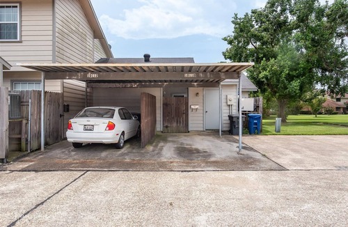 Shreveport House | Tranquil Stay, Prime Location Near Shopping Dining Hospitals and Casinos
