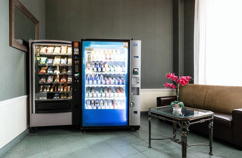 Industrial Park Hotel | Travelodge by Wyndham Ottawa East