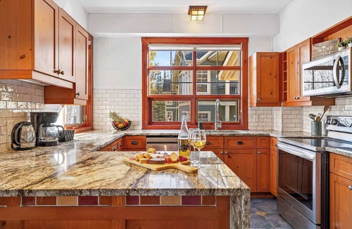Tremblant-Les-Eaux Condo | Tremblant Les Eaux B 203-3 - Mont-Tremblant
