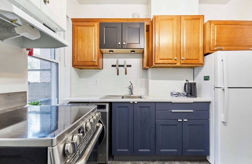 The Beaches House | Trendy Dixon Toronto Escape | Close to the Beach