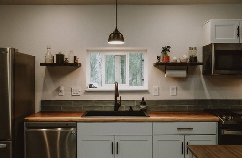 Talkeetna Cabin | Tri-River Retreat + Bunkhouse, only 5 min from downtown Talkeetna!