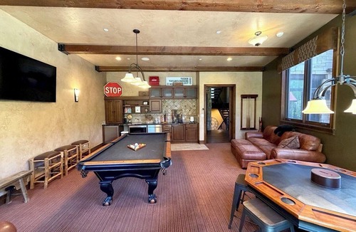 Copper Mountain House | True Ski-In/Ski-Out Home in Copper Mountain's Lewis Ranch - Sleeps 24