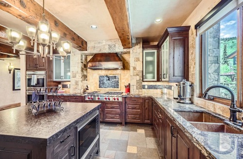 Copper Mountain House | True Slope Side Ski-in/out | Pinnacle Lodge | Theater | Copper Luxury