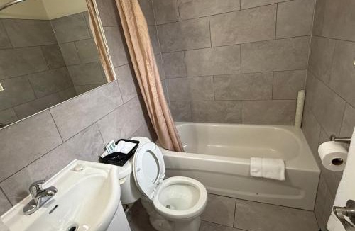 Sault Ste. Marie Hotel | Trunk Road Motel
