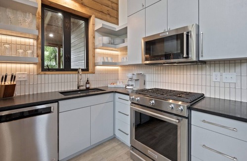 Broken Bow Cabin | Twin Cypress Luxury Cabin on the River in Broken Bow