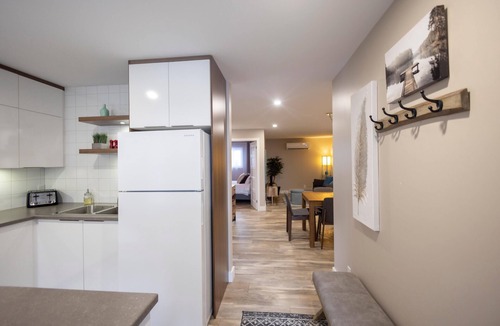 Rouyn-Noranda Apartment | Two-bedroom flat + sofa bed in the city centre (Le Court-toit)