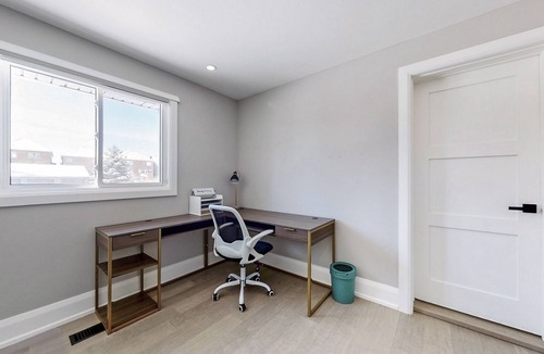 Bradford House | Ultimate Family-Friendly Smart Home Retreat with Private Playground, Office