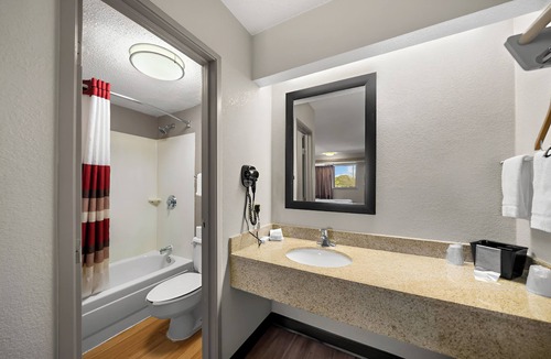 Irving Hotel | Ultimate Convenience near Six Flags & Stadiums! Free Shuttle, Parking | 4 Units