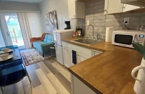 Hillsboro House | Unique experience with all the amenities of home!