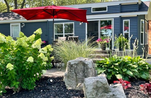 Pointe aux Roches Cottage | Unique Space - Beautiful home on 17th green of golf resort