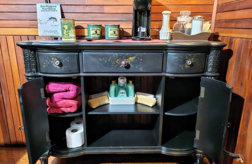 Lexington House | Unique Train Caboose Tiny House & event space. Antique shops & Norman close by
