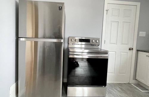 Thunder Bay Apartment | University, Hospital Close