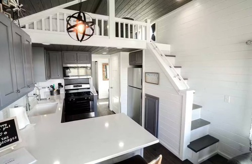 Yancey House | Unwind at Black Creek Casita!
