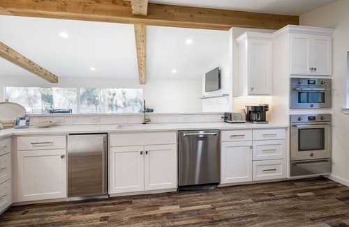 Enchanted Oaks House | Updated Lakeside Home on Quiet Cove