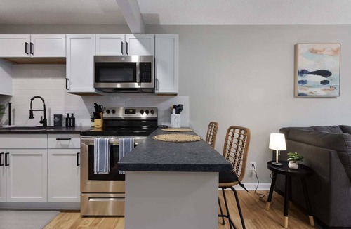 Lawrence Condo | Updated Modern Lawrence Condo