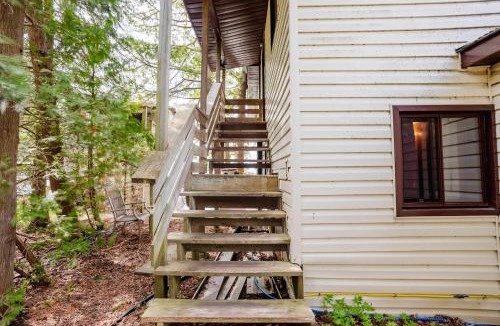 Rosedale House | Upper Boathouse on Balsam Lake #1