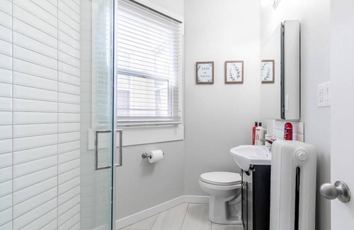 Central Hamilton Apartment | Upscale 2BR Apt with King Bed and Netflix- Prime Location!
