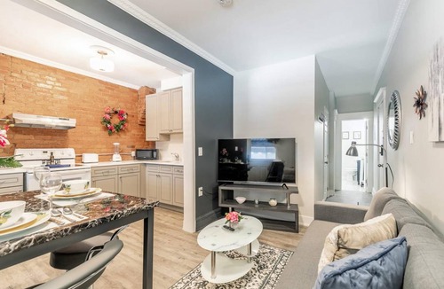 Central Hamilton Apartment | Upscale 2BR Apt with King Bed and Netflix- Prime Location!