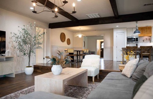 Little Forest Hills House | Upscale 3BR with Yard Games, Heated Pool and Hot Tub