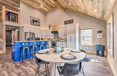 Glenwood Cabin | Upscale Riverfront Home w/Fire Pit!