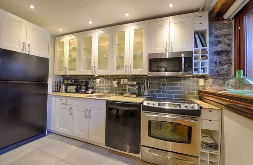 Downtown Montreal Apartment | Upscale Victorian House in downtown Montreal
