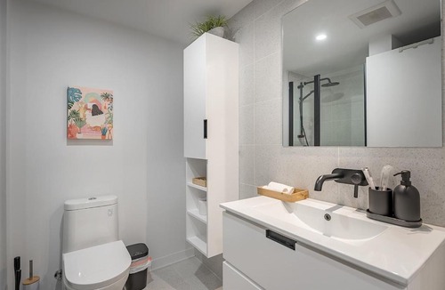 Quartier des Spectacles Apartment | Urban Hideout - Downtown Haven