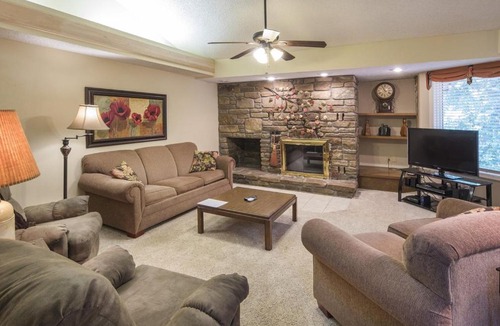 Bella Vista Apartment | Vacation Resort Condos By the Stunning Ozark Mountains