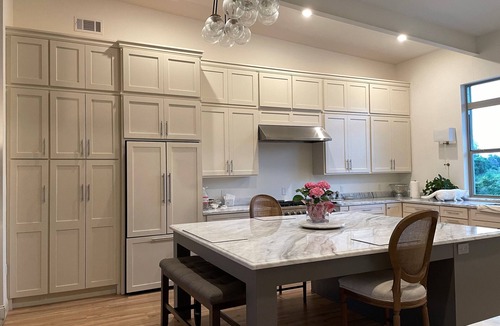 Giddings House | Very convenient, beautiful home with great restaurants within walking distance